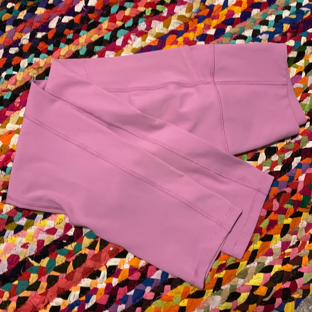 Pink 3/4 Leggings with Pockets - Picture 2 of 5